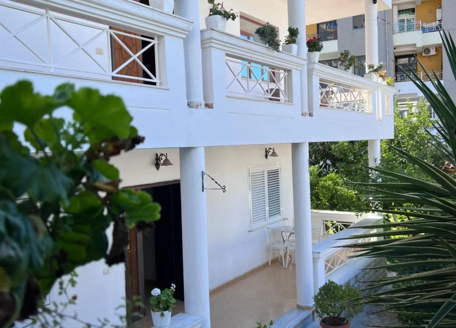 Modern Studio Apartment In A Villa - Tirane Tirana