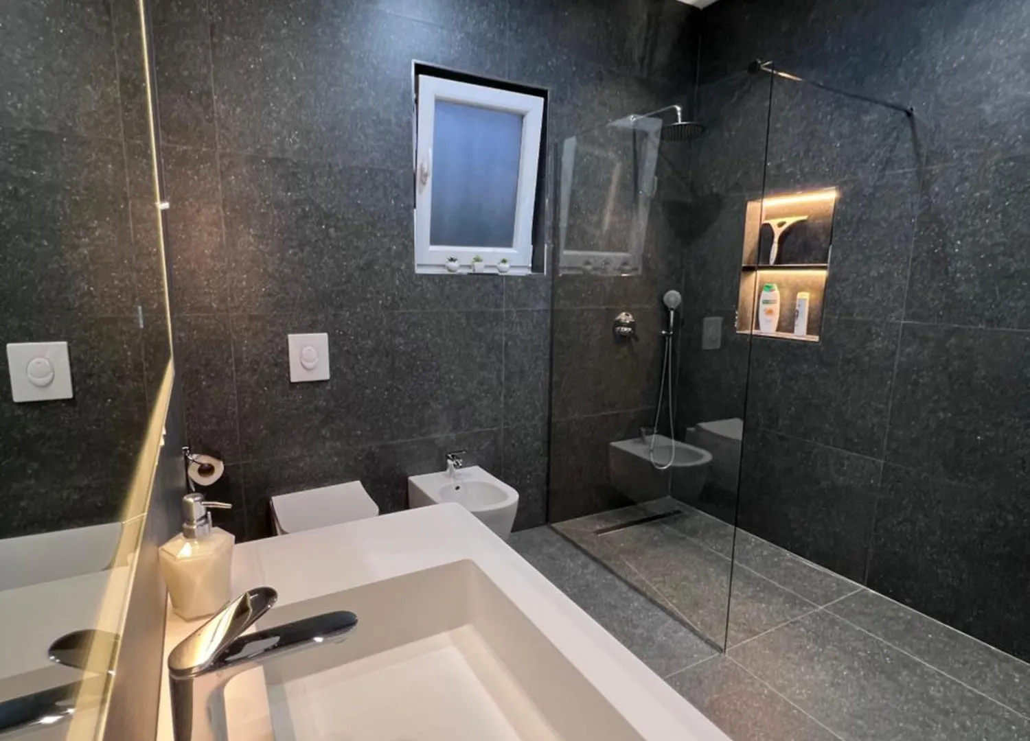 Modern Studio Apartment In A Villa - Tirane 0*, Tirana Albania