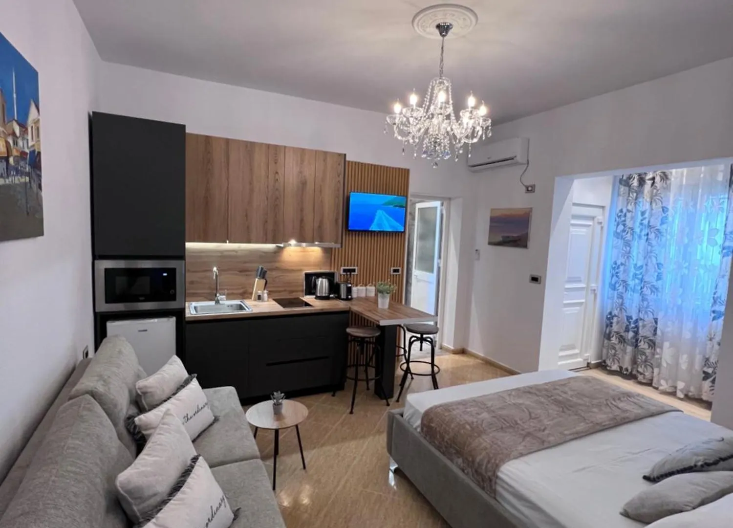Modern Studio Apartment In A Villa - Tirane  Tirana