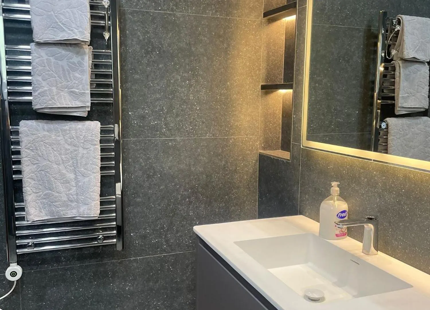 Modern Studio Apartment In A Villa - Tirane