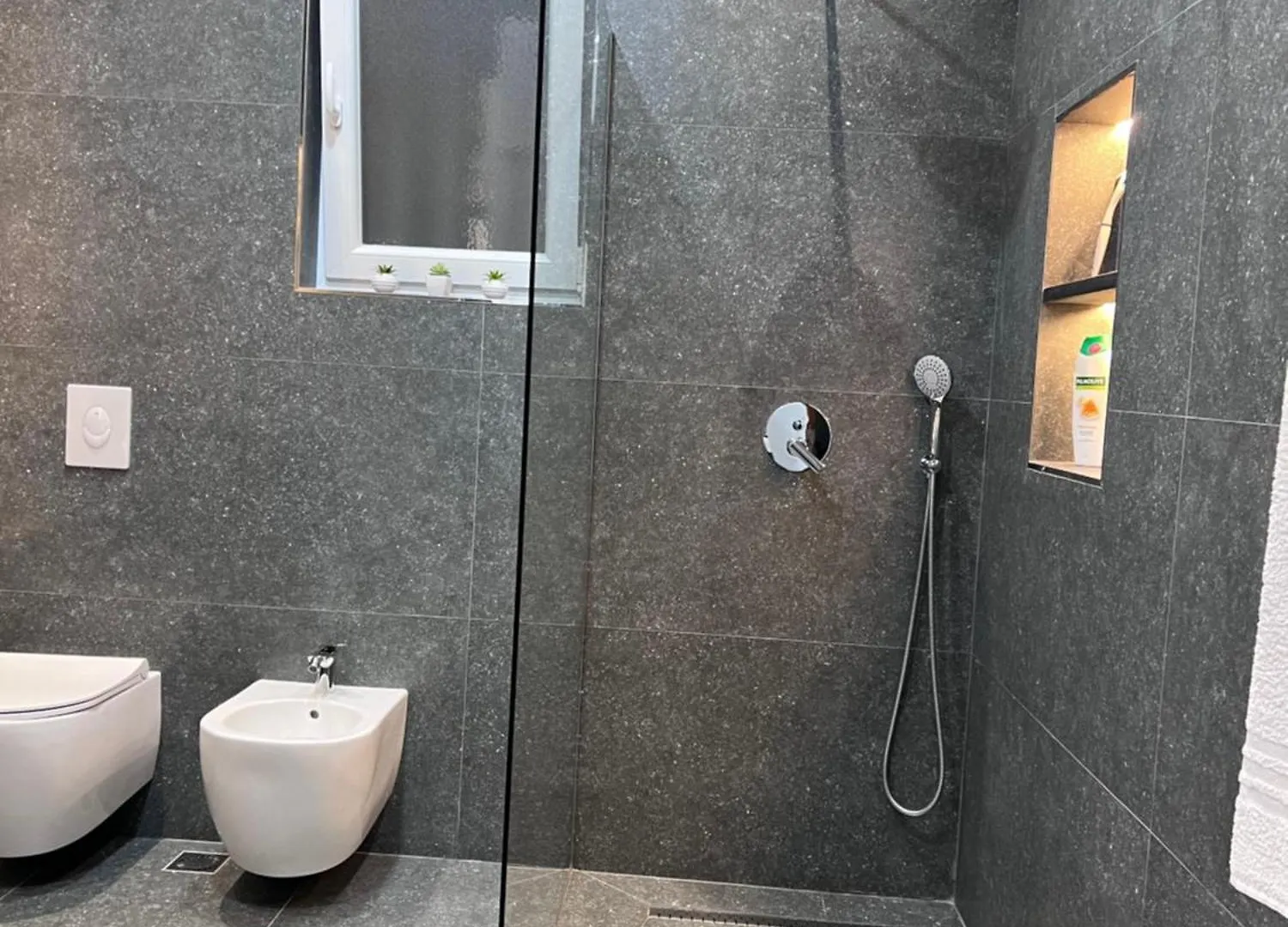 Modern Studio Apartment In A Villa - Tirane