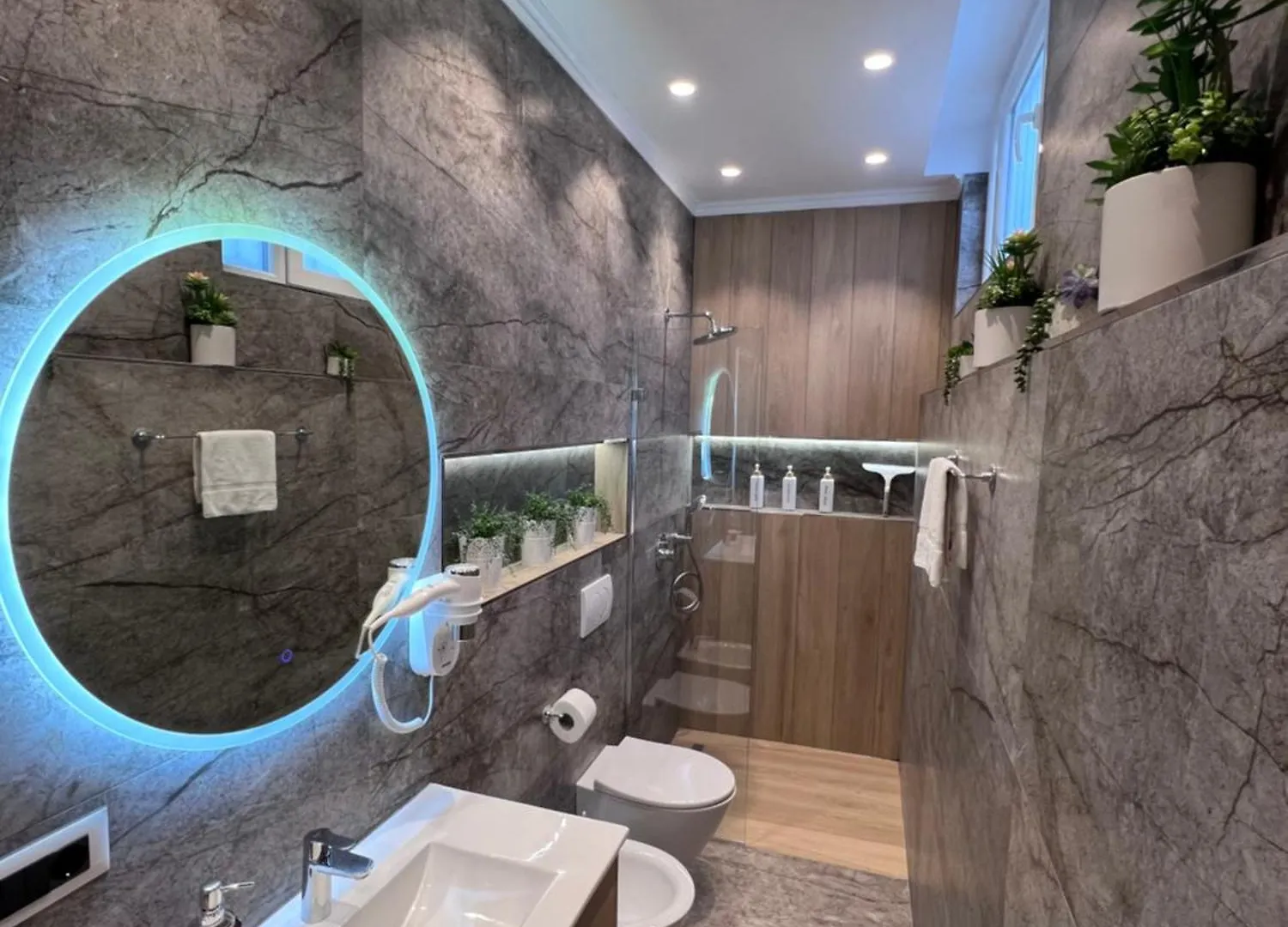 Modern Studio Apartment In A Villa - Tirane Albania