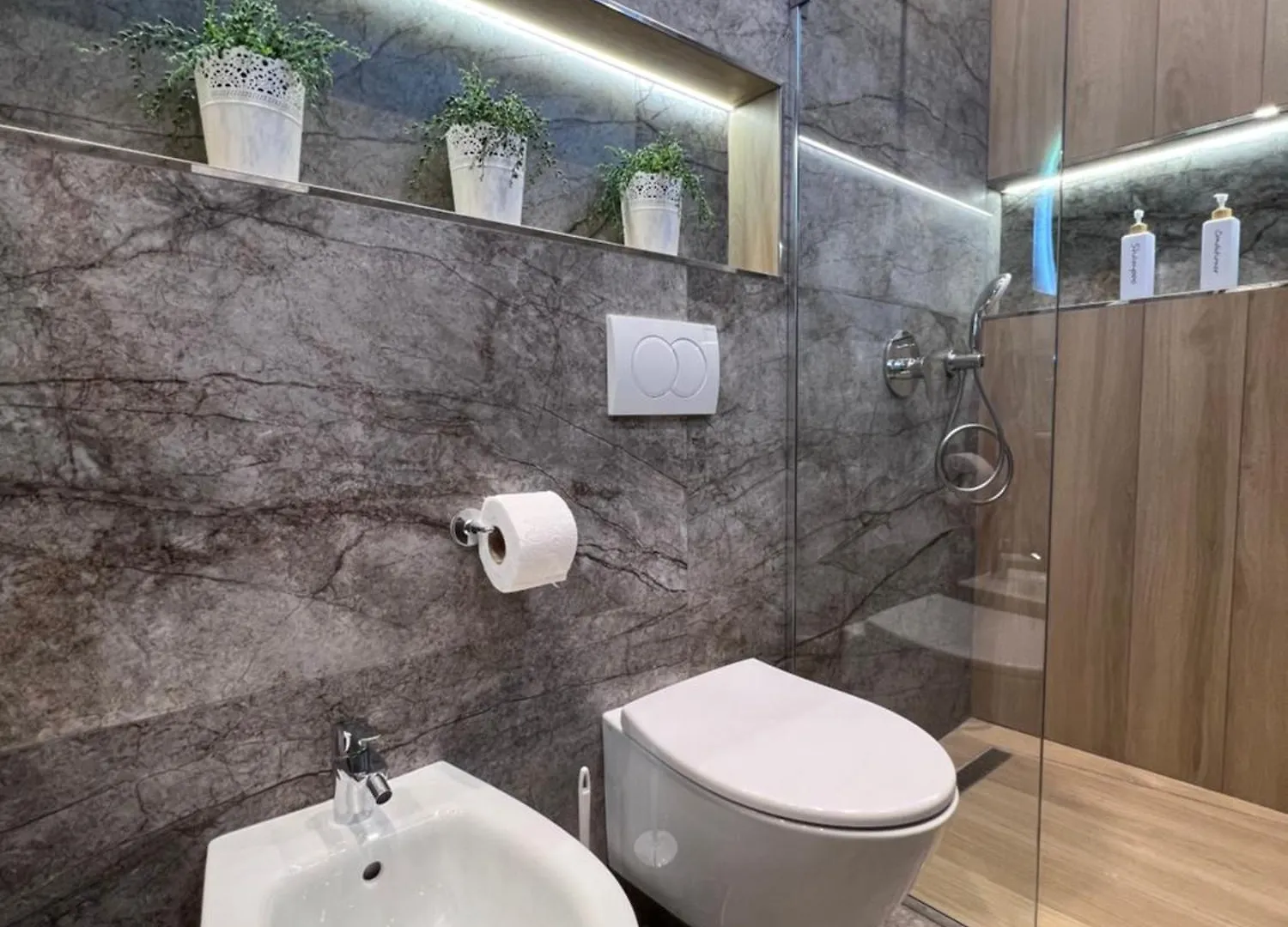 Modern Studio Apartment In A Villa - Tirane  Tirana